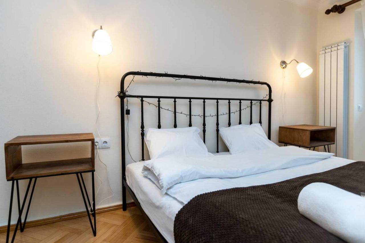 Wehost Cosy Apartment Tbilisi Buitenkant foto